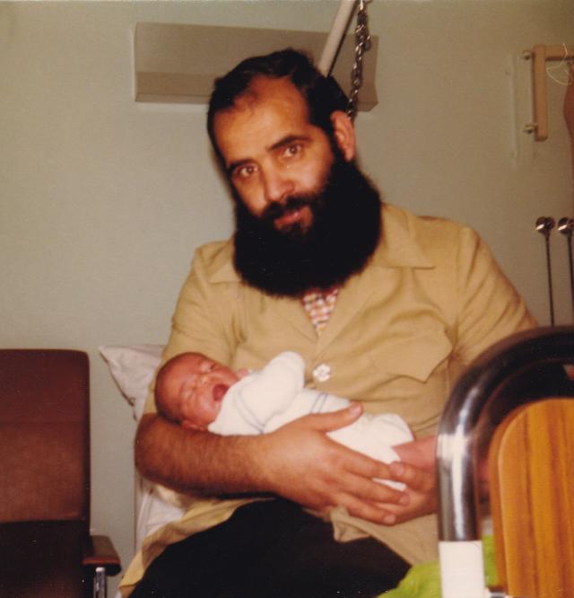 Habiba en haar vader in 1981